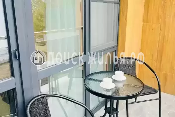 Апартаменты «С бассейном и балконом»