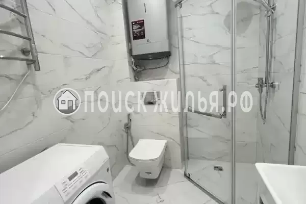 Апартаменты «С бассейном и балконом»