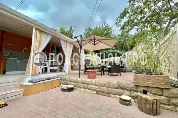 Частный сектор «Дом у моря Подсолнух»