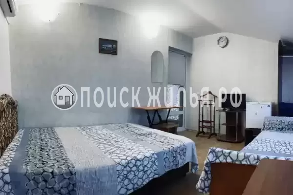 База отдыха «Дом с колоннами» База отдыха «Дом с колоннами»