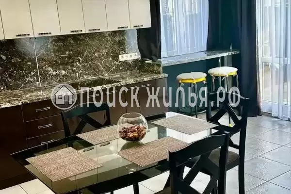 Частный сектор «Двухэтажный дом на Старошкольной»