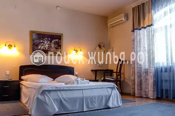 Отель «Персона Грата»