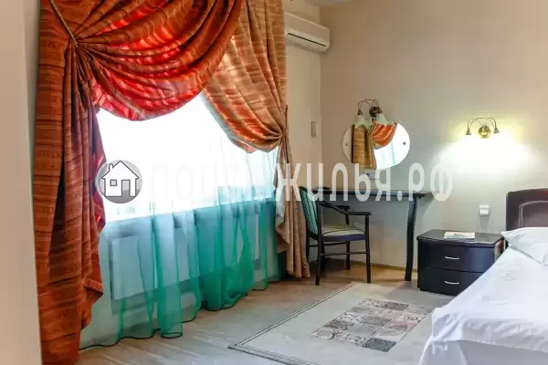 Отель «Персона Грата»