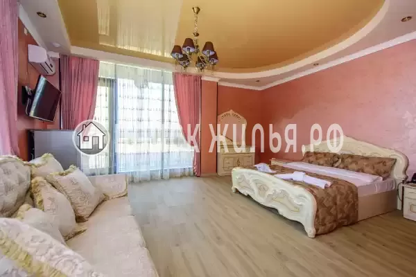 Отель «VK Royal»