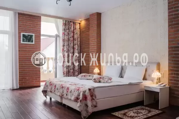 Отель «Крылья» Отель «Крылья»