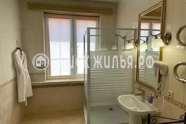 Отель «Крылья» Отель «Крылья»