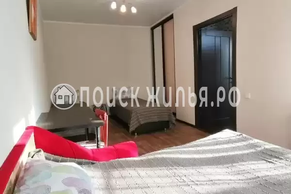 «На 4-й Новоселовской» «На 4-й Новоселовской»