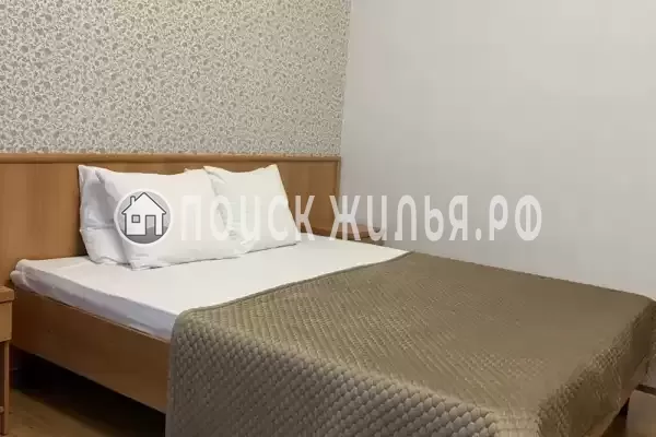 «На Набережной 11»