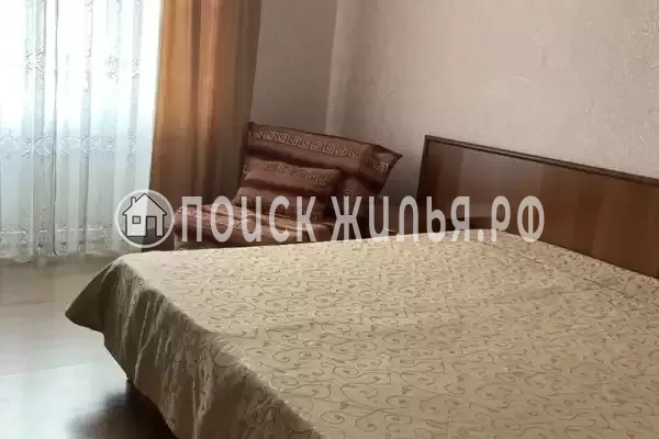 «На Набережной 11»