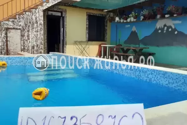 Частный сектор «Коттедж с бассейном» Частный сектор «Коттедж с бассейном»