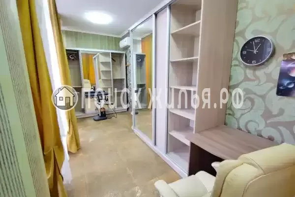 Частный сектор «Трехкомнатная в ЖК Акватория»