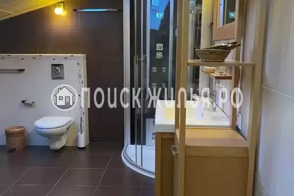 Частный сектор «Мансардный этаж в центре» Частный сектор «Мансардный этаж в центре»