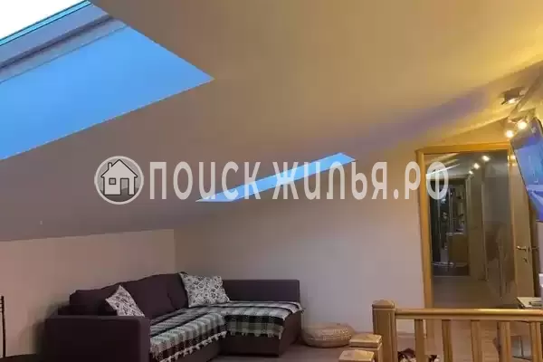 Частный сектор «Мансардный этаж в центре» Частный сектор «Мансардный этаж в центре»