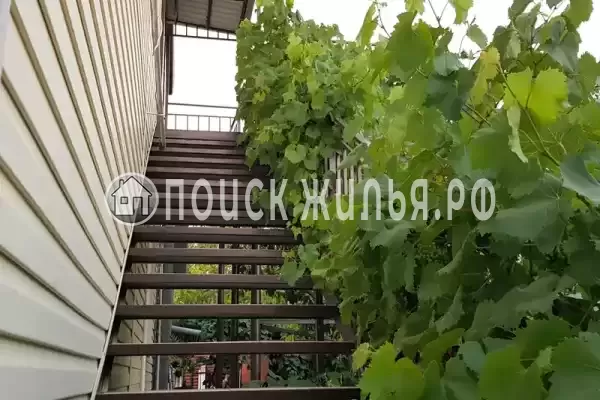 Частный сектор «3-х комнатный этаж под ключ»