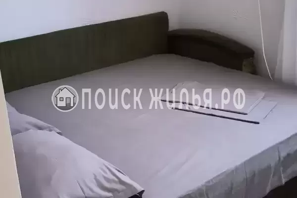 «На берегу»