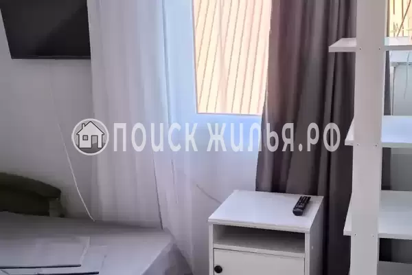 «На берегу»