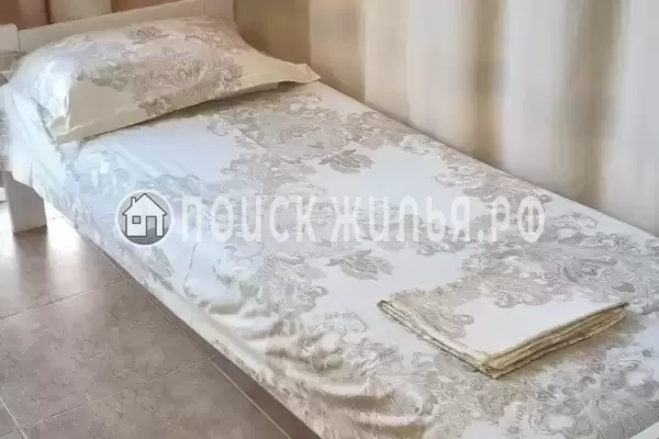 «На берегу»