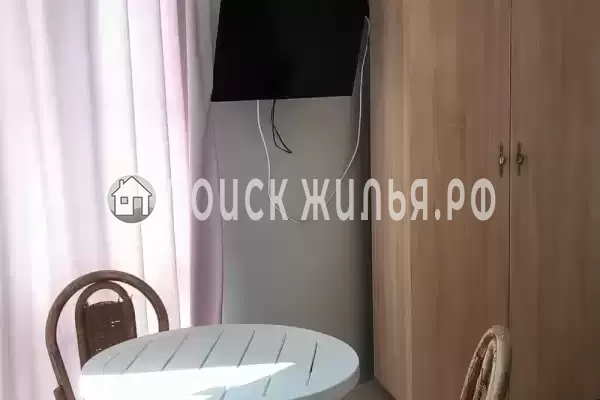 «На берегу»