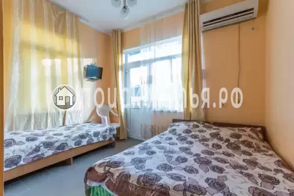 «У Ларисы»