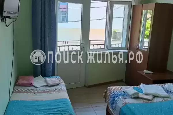 «У Ларисы»