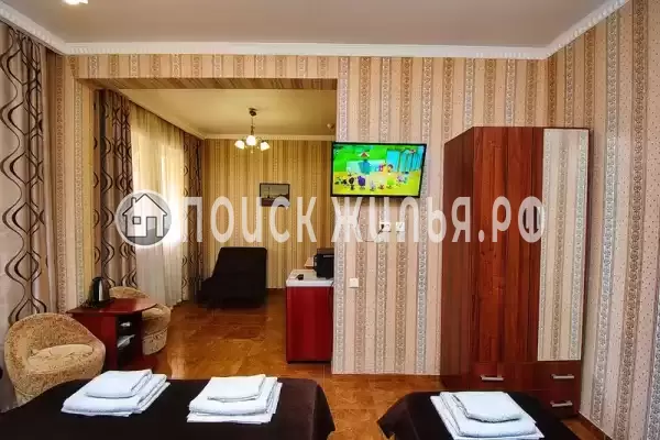 Отель «Лакис» Отель «Лакис»