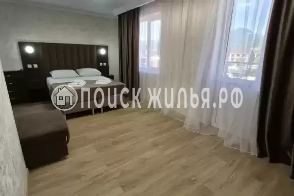 Отель «Лакис» Отель «Лакис»