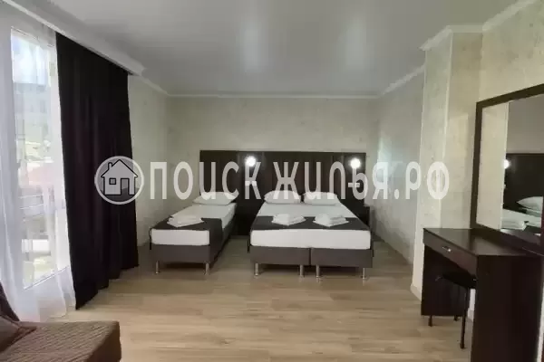 Отель «Лакис» Отель «Лакис»