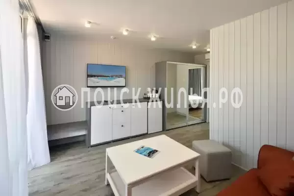 Отель «На море»