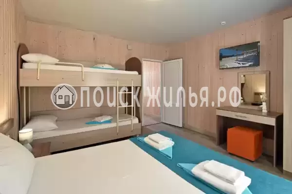 Отель «На море»