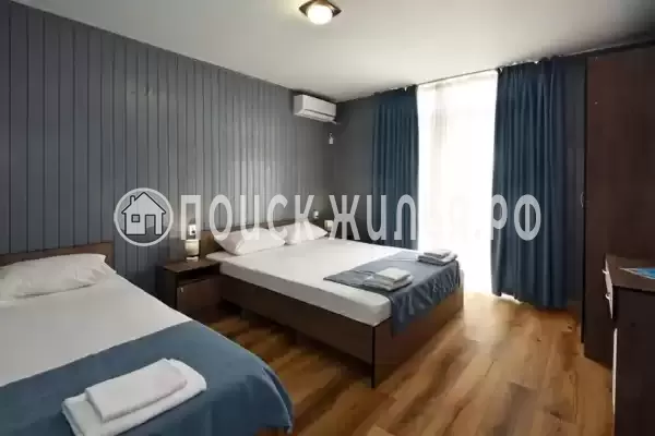 Отель «На море»