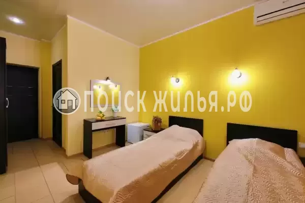 «Lion Castle» «Lion Castle»