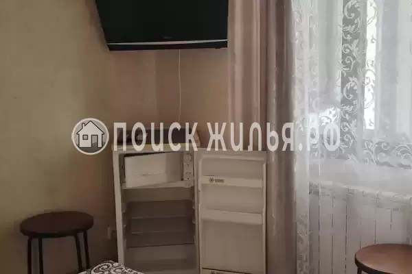 «На Толстого»