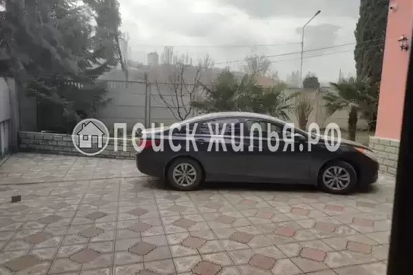 Квартира «С отдельным входом и двором»