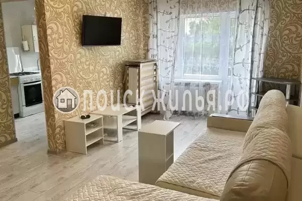 Квартира «У пляжа сады морей»