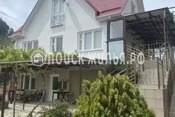 Частный сектор «Трехэтажный коттедж»