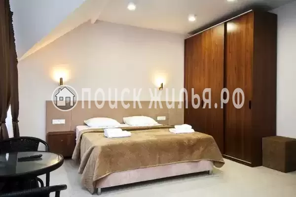 Отель, Революционная, д.94