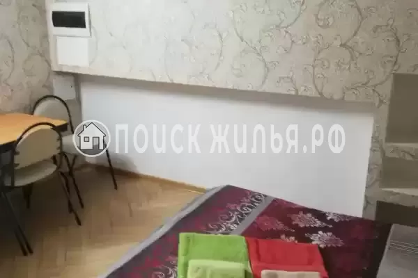 «Под пальмами»