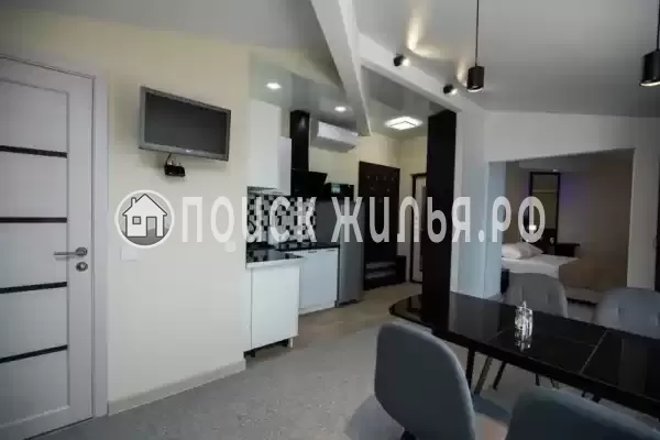 «На Ароматной»