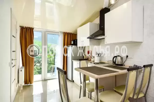 «На Ароматной»