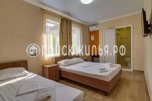 Гостиница «Hotel Royal»