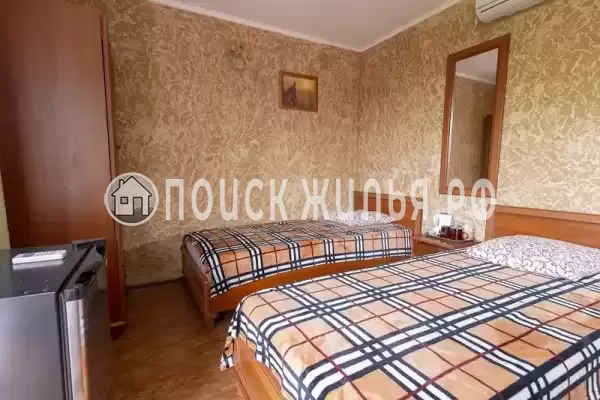 «У Юджина» «У Юджина»