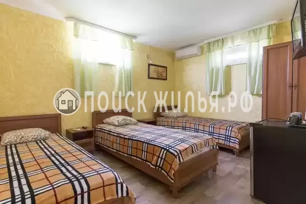 «У Юджина» «У Юджина»