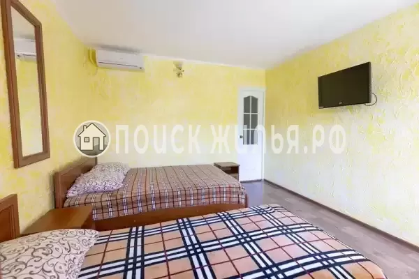 «У Юджина» «У Юджина»