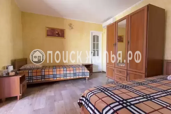 «У Юджина» «У Юджина»