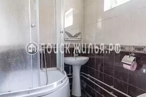 «У Юджина» «У Юджина»