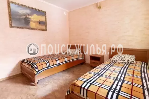 «У Юджина» «У Юджина»