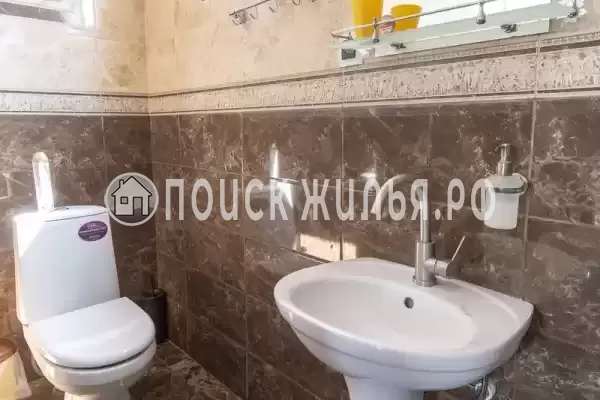 «У Юджина» «У Юджина»