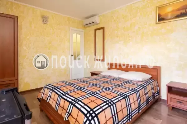 «У Юджина» «У Юджина»