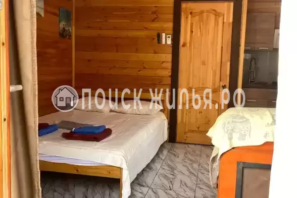 «У Черного моря»