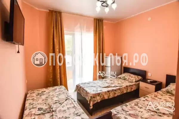 Частный сектор «Номера на Революционной 33» Частный сектор «Номера на Революционной 33»